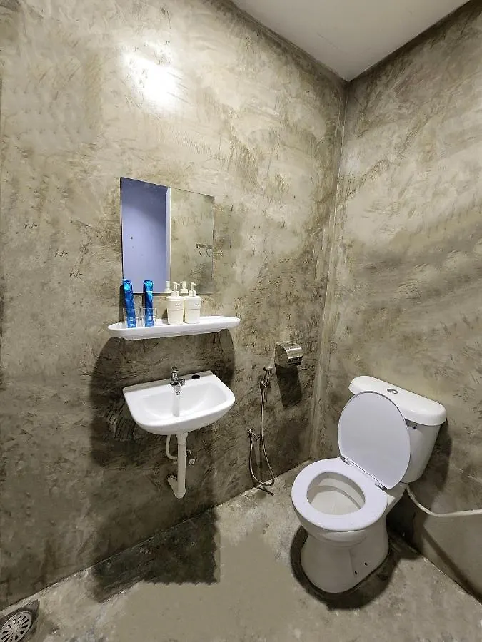 Gurney Coast Guest House By Sky Hive Джорджтаун Малайзия