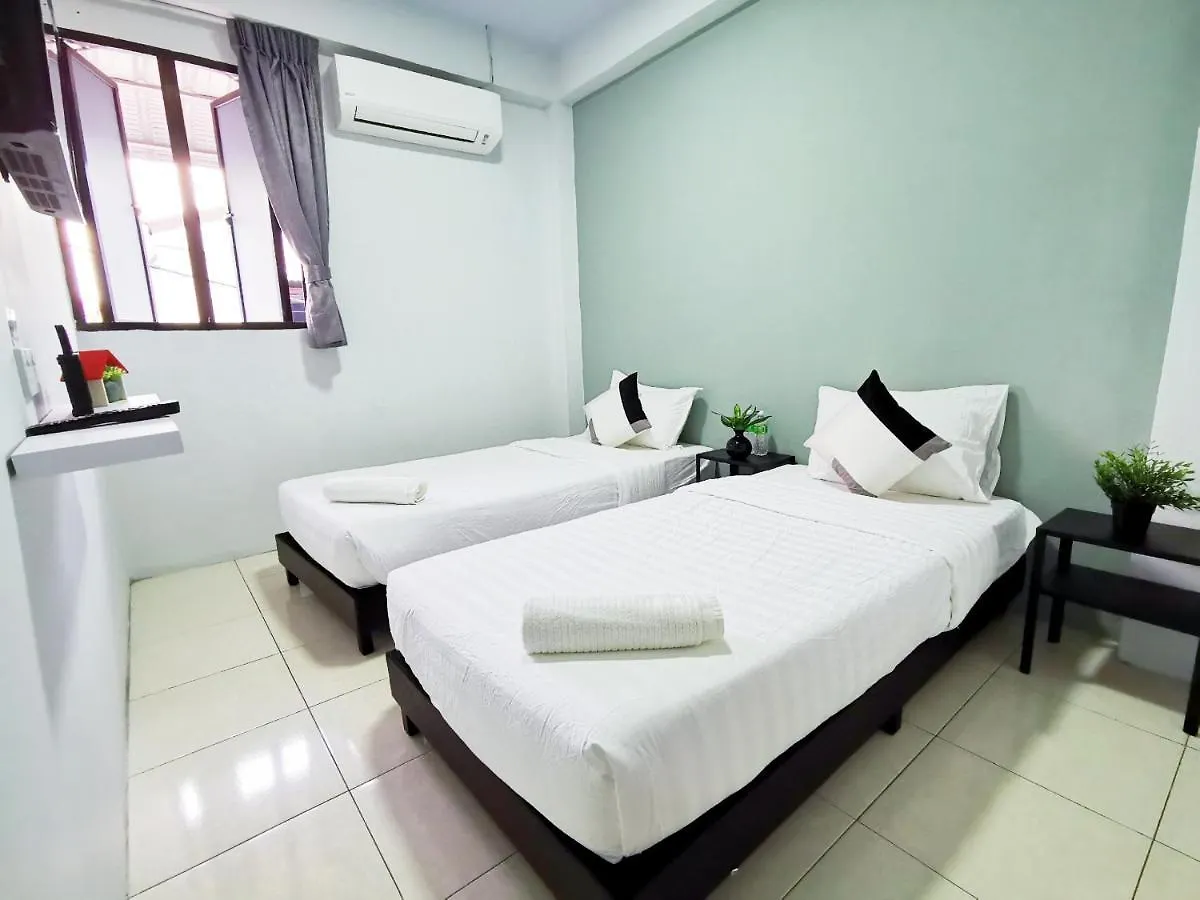 Gurney Coast Guest House By Sky Hive Джорджтаун 2*,